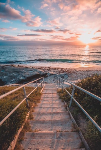 Дорога у моря