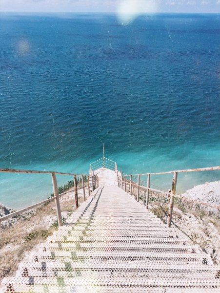 Геленджик ступени к морю голубая бухта