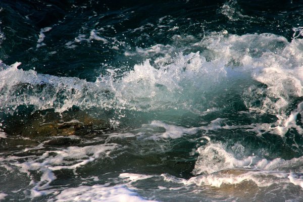 Взволнованное море
