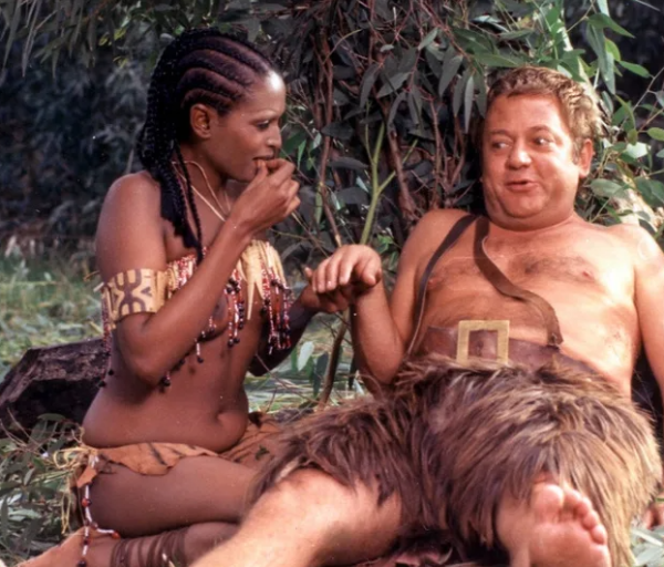 Синьор Робинзон комедия