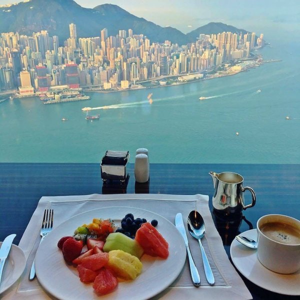 Роскошный завтрак