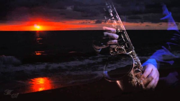 Саксофон на закате