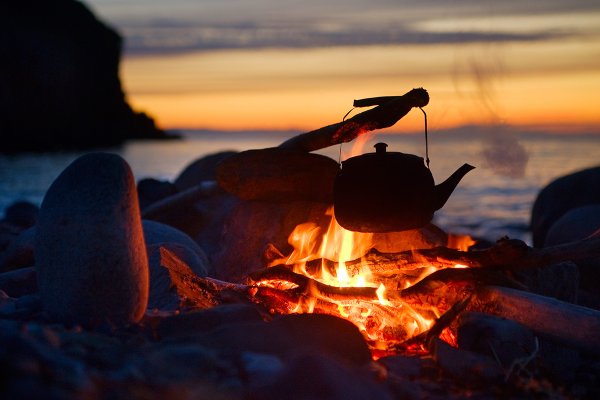 Костер на закате
