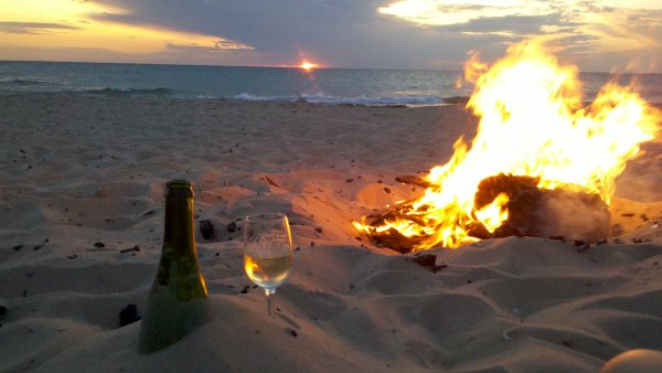 Костер на пляже
