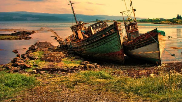 Рыболовецкий Баркас река-море