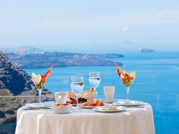 Бугенвиллия на Санторини