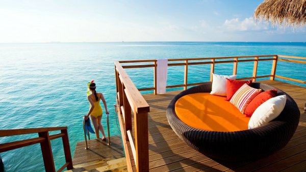 Море пляж шезлонг