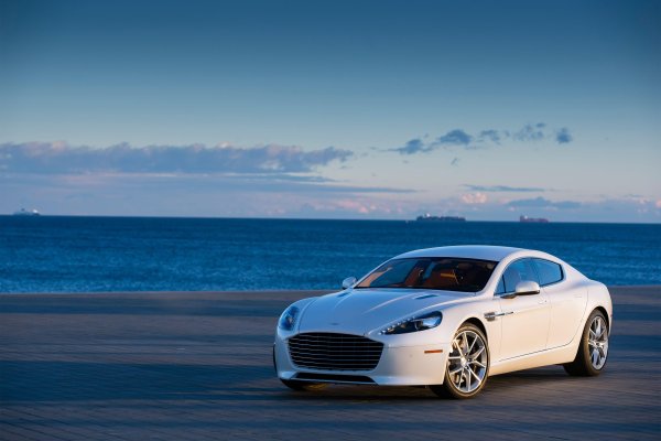 Aston Martin rapide s 2013
