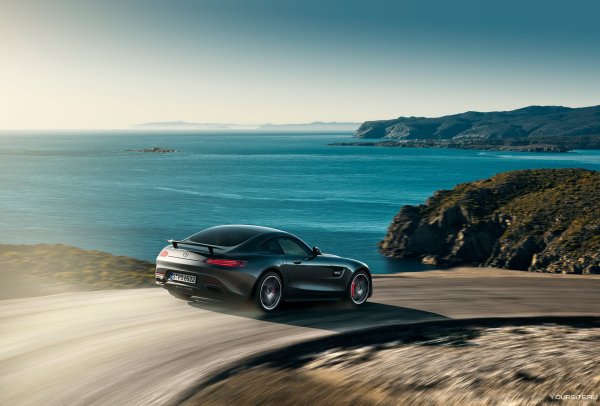 Мерседес АМГ 63 У моря