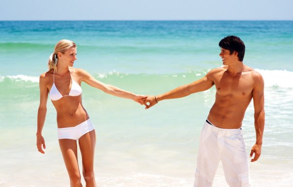 Пара на пляже