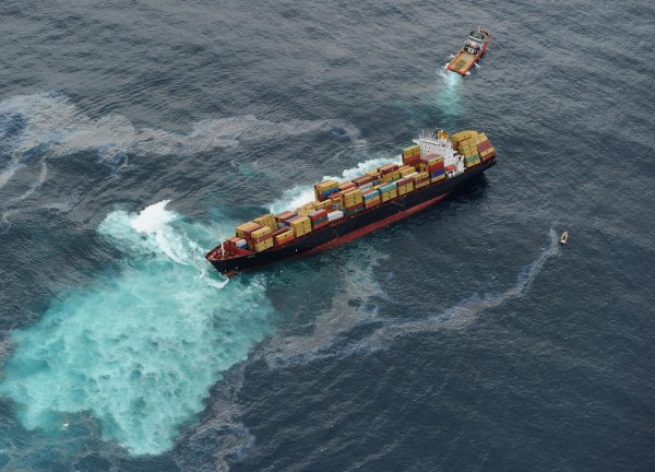 Затонул нефтяной танкер Престиж