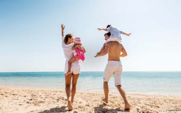 Семья на отдыхе