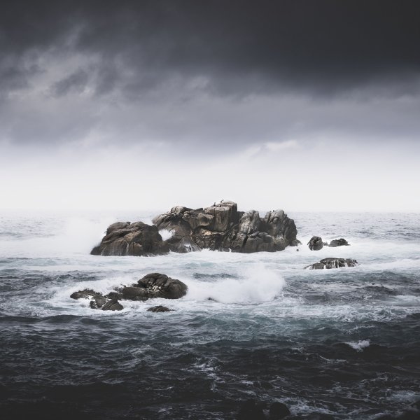 Море волны корабль