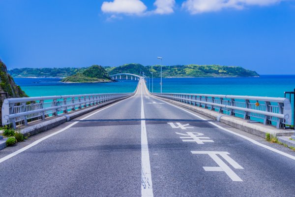 Дорога вдоль побережья