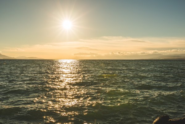 Рассвет на море