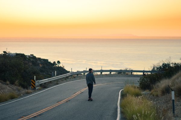 Дорога у моря