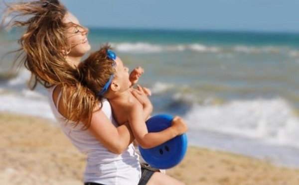 Мать с ребенком