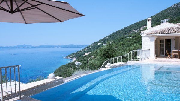Шикарная Средиземноморская вилла в Турции