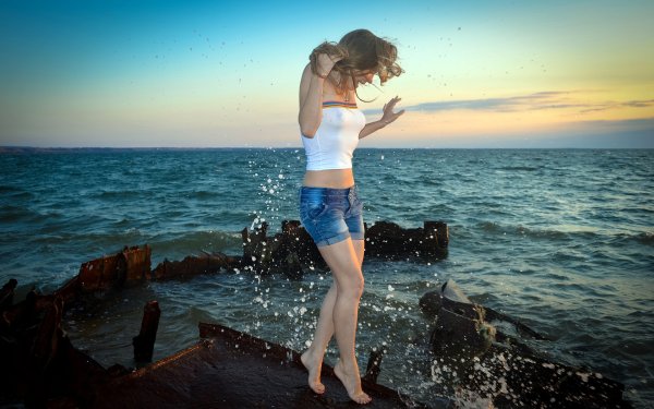 Вечеринка у бассейна