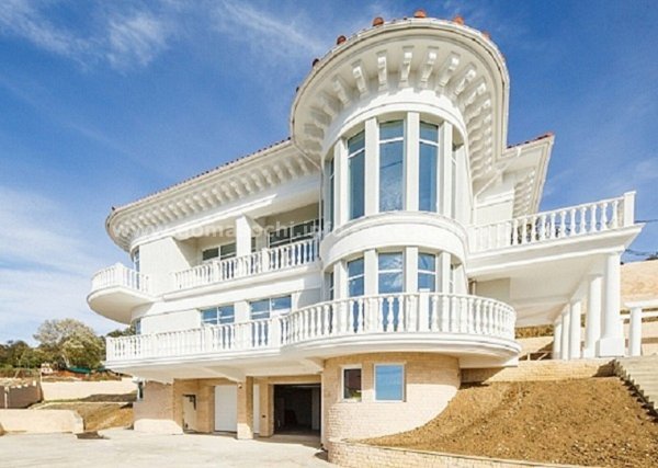 Белые особняки в Сочи