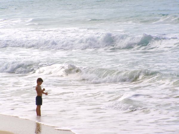 Наташа на море