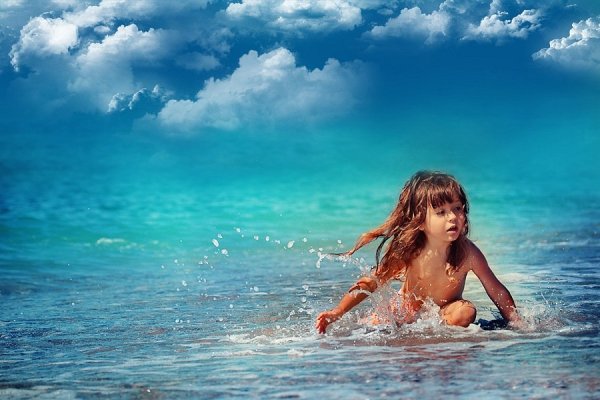 Дети на море