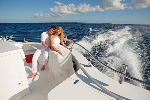 Романтическая прогулка на яхте