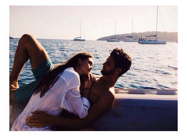 Влюбленные на корабле