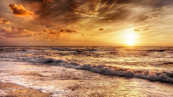 Закат на море