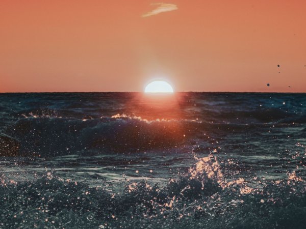 Закат на море