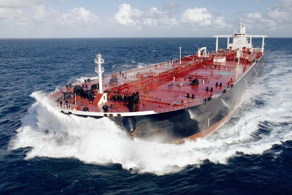 VLCC танкер