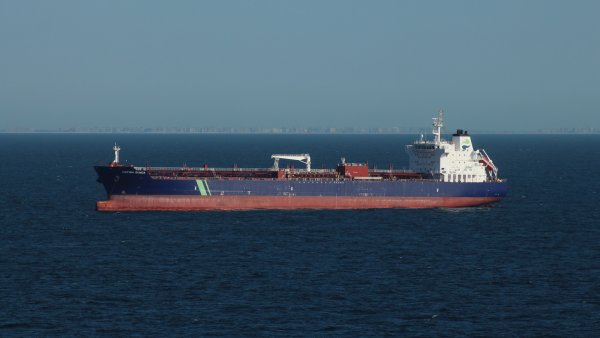 Штурман Альбанов танкер