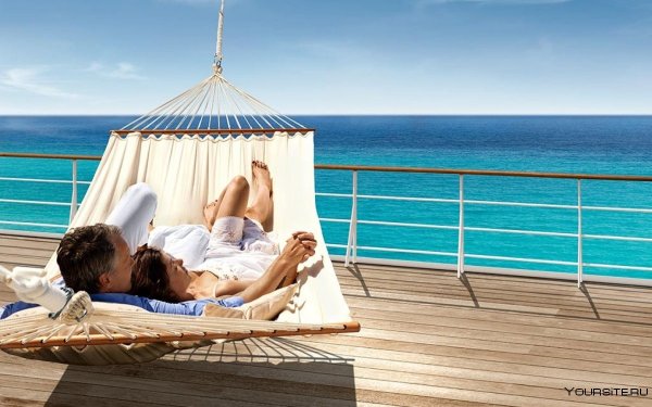 Пара на море