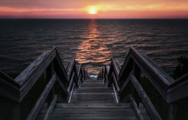 Лестница Моне Пирс море