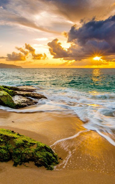 Голубое море