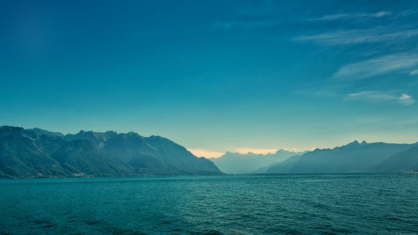 Постеры горы и море