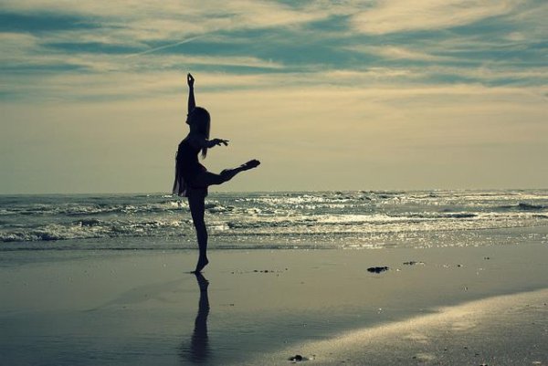 Восточные танцы на природе