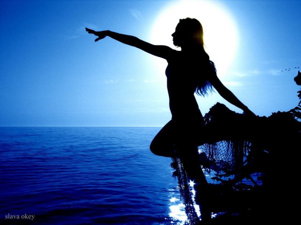 Гимнастки на пляже