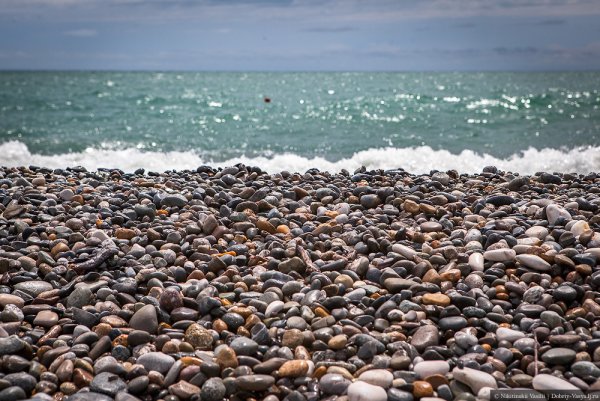 Галечный пляж Лазаревское