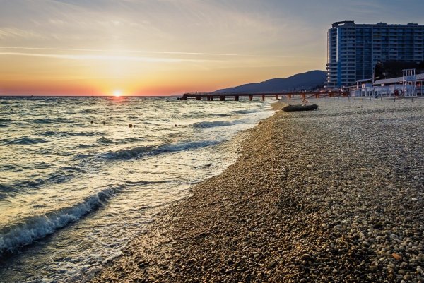 Каменистый пляж в Анапе