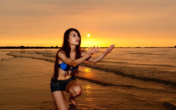 Фотосессия на фоне моря