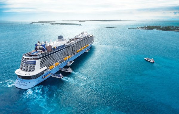 Океанский лайнер MSC