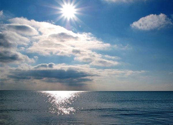 Лучезарное море