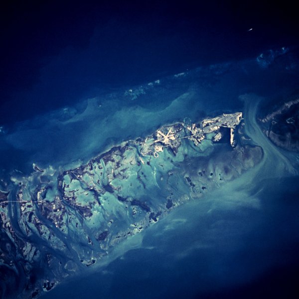 Атлантический океан со спутника