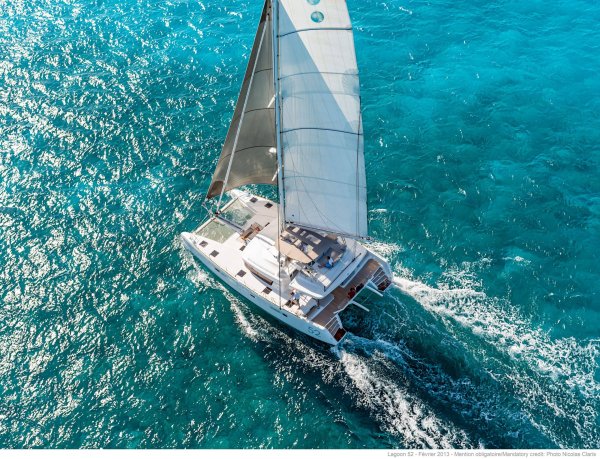 Lagoon 520 катамаран