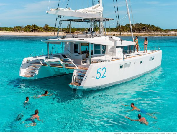 Катамаран Lagoon 52
