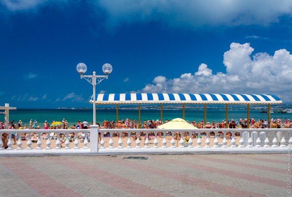 Море курорт Геленджик