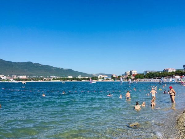 Геленджик пляж август 2021