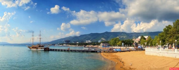 Бухта Геленджик набережная