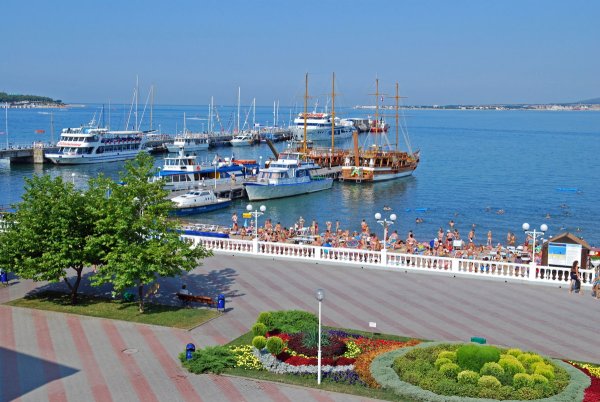 Пляж Сосновка Геленджик